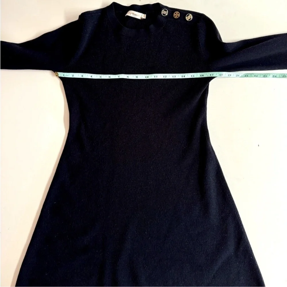 Tory Burch-84% Merino wool bell sleeves sweater dress in navy blue. Size M